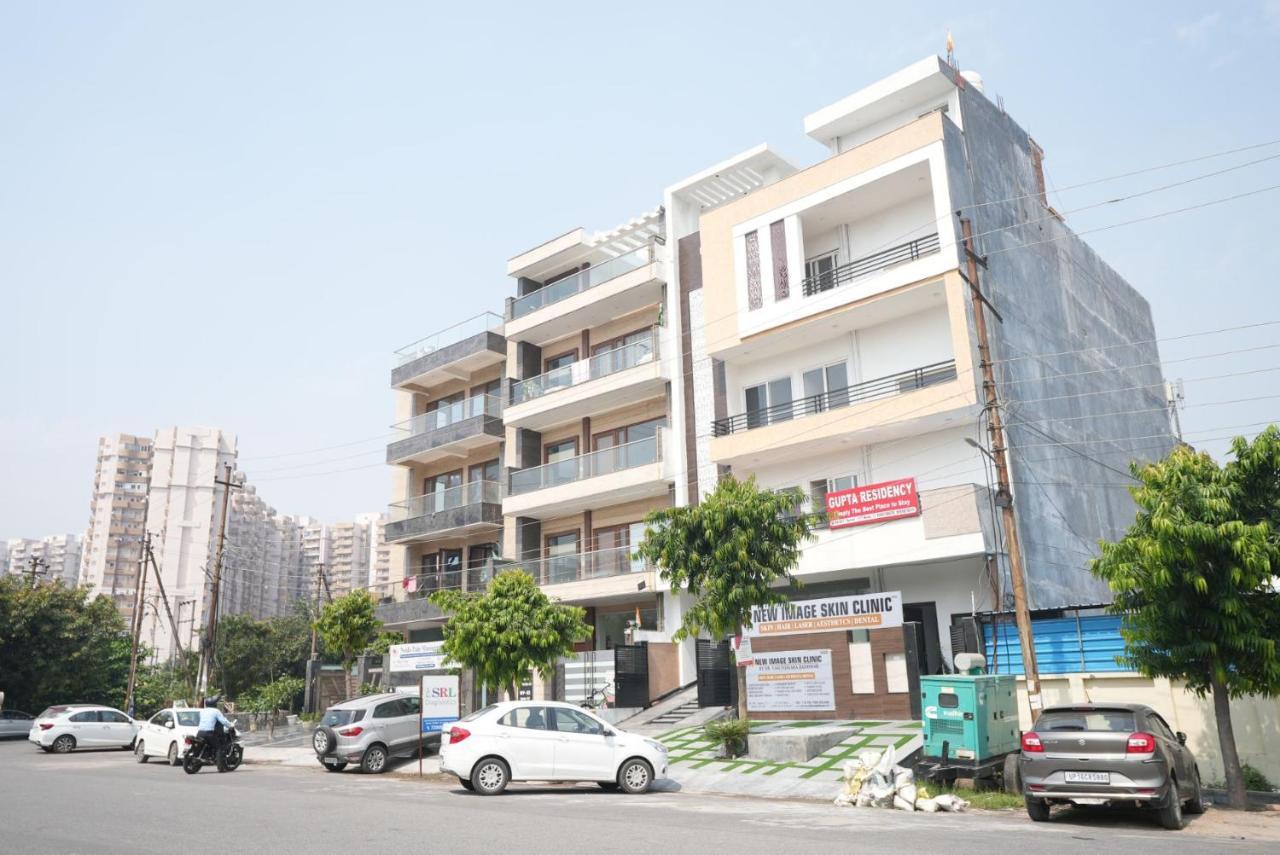 Gupta Residency Near Ajnara Heritage Нойда Экстерьер фото