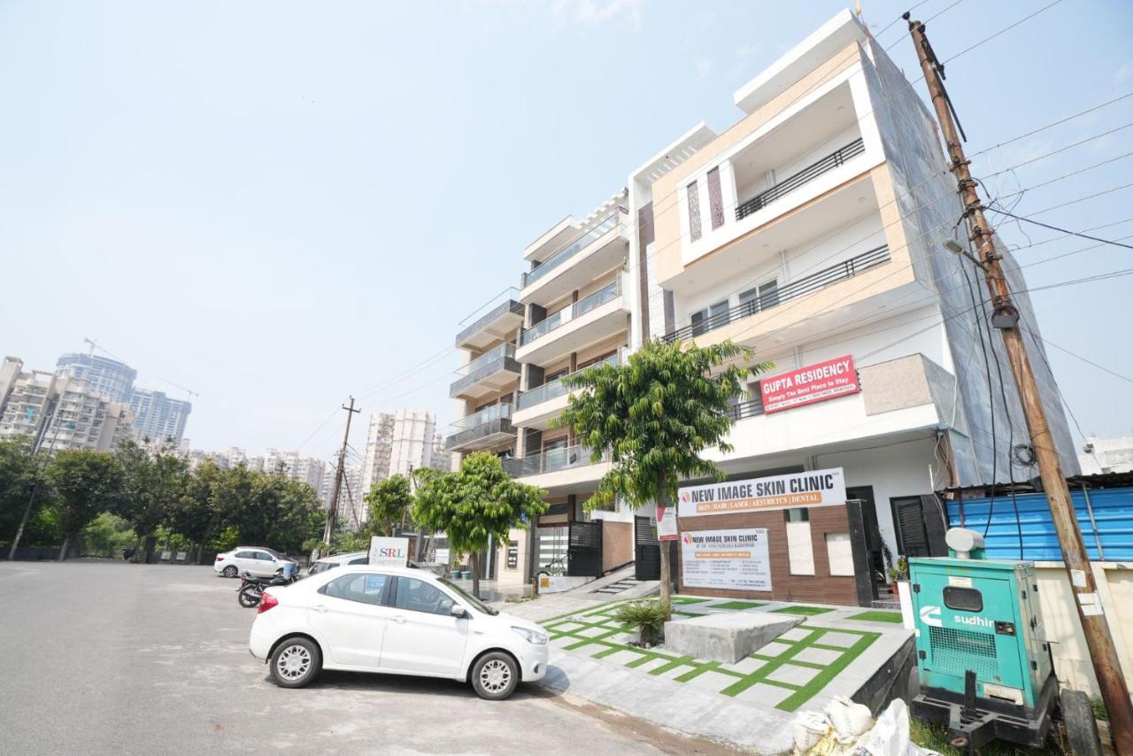 Gupta Residency Near Ajnara Heritage Нойда Экстерьер фото