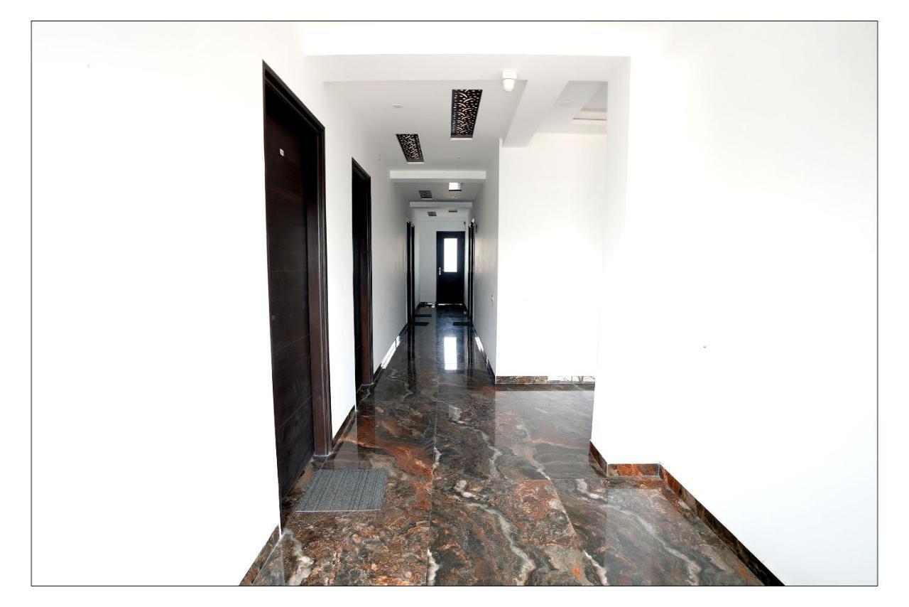 Gupta Residency Near Ajnara Heritage Нойда Экстерьер фото