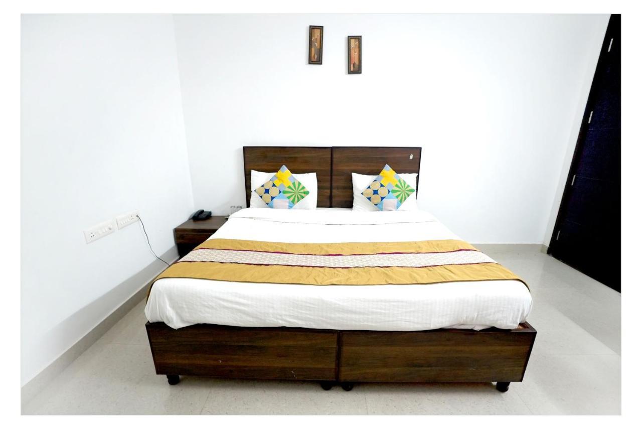 Gupta Residency Near Ajnara Heritage Нойда Экстерьер фото